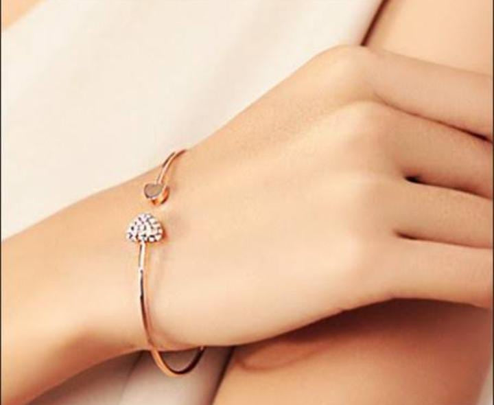 Double Hand Love Bracelet Rose Gold – Stylish Couple Bracelet Pack of 2