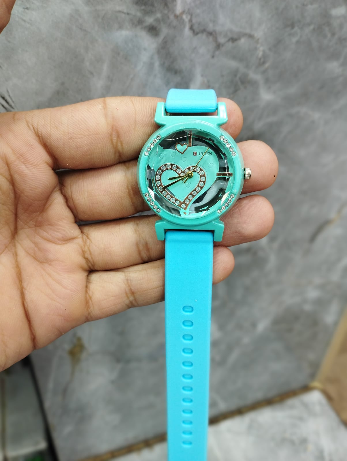Curren Rubber Belt Ladies Watch Model Heart Black | Stylish Ladies Watch