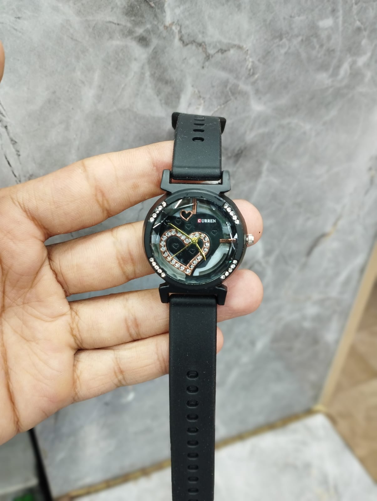 Curren Rubber Belt Ladies Watch Model Heart Black | Stylish Ladies Watch